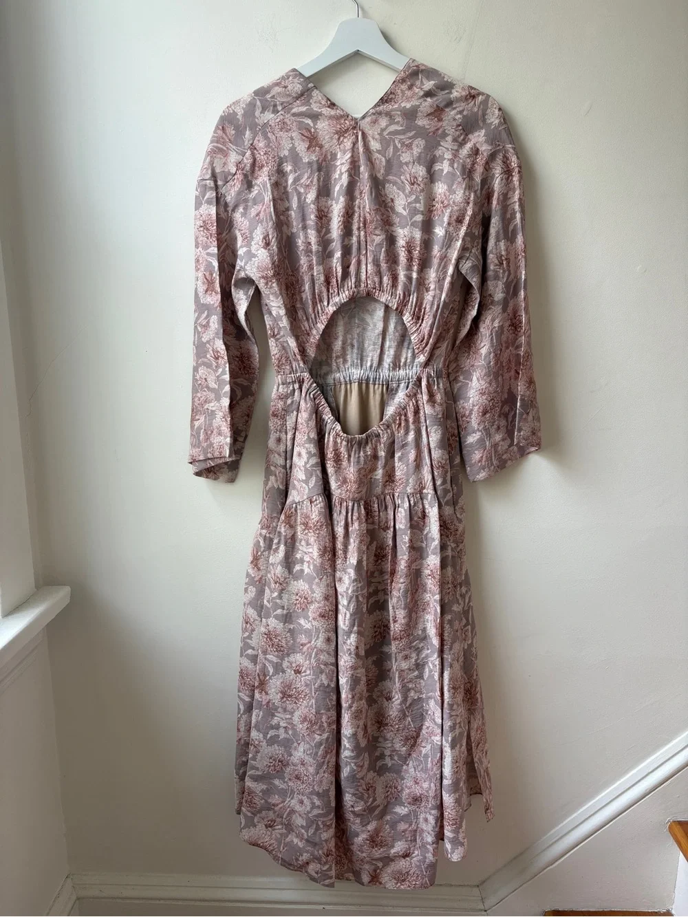 NWT Vince Floral V-Neck Midi Dress - Picture 3 of 14